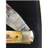 Image 3 : CASE JOHN WAYNE TRAPPER POCKET KNIFE W CASE 25 o