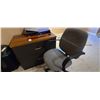 Image 7 : Filing Cabinet, Desk Chair A
