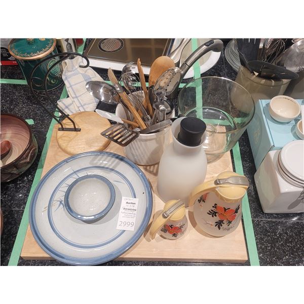 Kitchen Tools and Cutting Board A