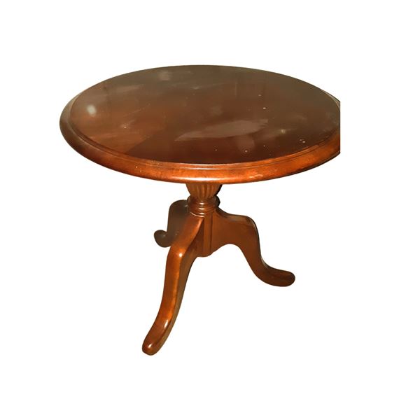 Round Wood Side Table C