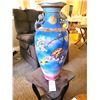 Image 10 : Ceramic Asian urn, table A