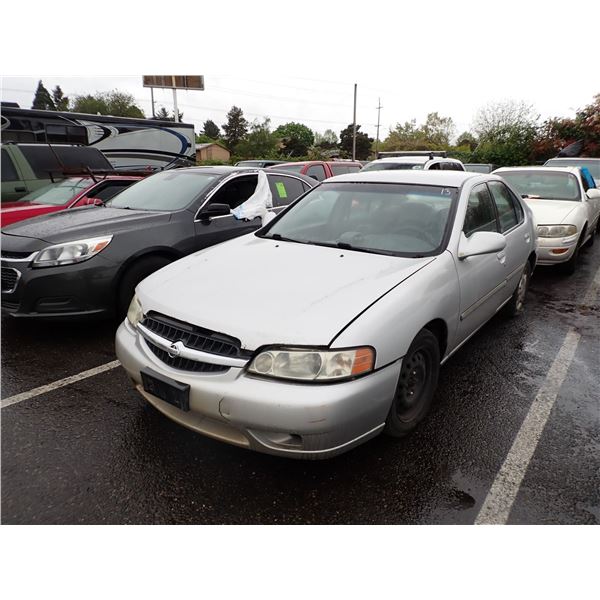 2000 Nissan Altima