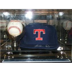SIGNED CAP & SIGNED BASEBALL W/CASE