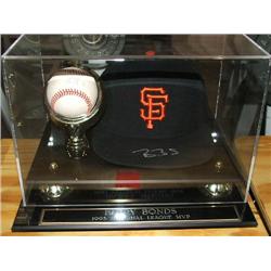 SIGNED CAP & SIGNED BASEBALL W/CASE