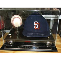 SIGNED CAP & SIGNED BASEBALL W/CASE