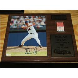 PLAQUE:NOLAN RYAN, SIGNED PHOTO/