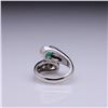 Image 4 : 18k White Gold Moissanite & Emerald Crossover Ring by Carlo Rici