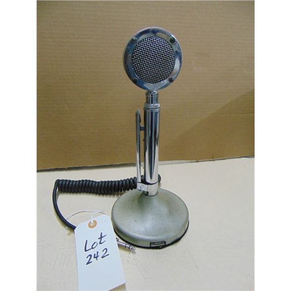 Microphone