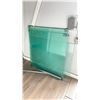 Image 2 : ASSORTED LAMINATED GLASS