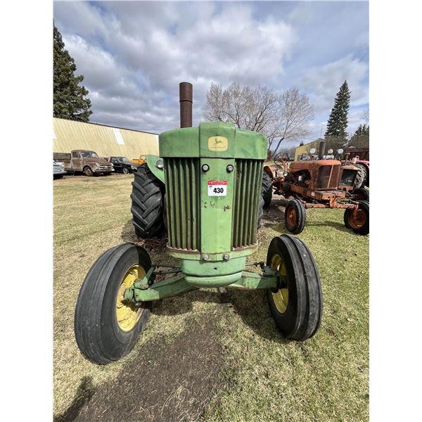 JD 720 Tractor, Diesel