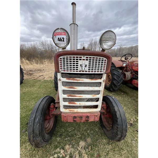 International 560 Diesel Tractor