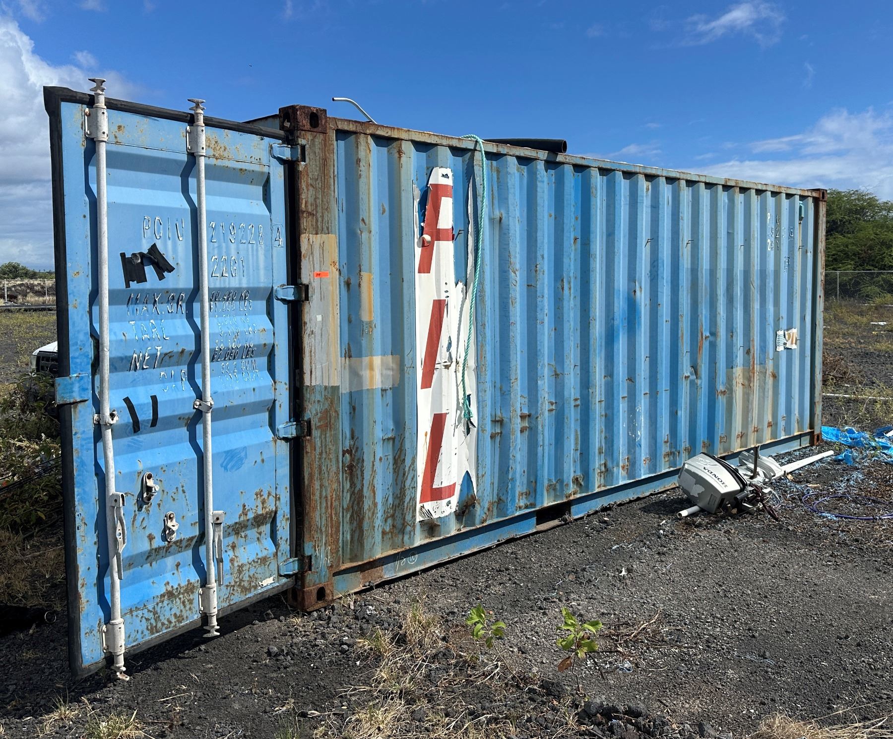 Container Rust Blue Blue 20' ISO Shipping Container, Has Rust In Various Areas (contents ...