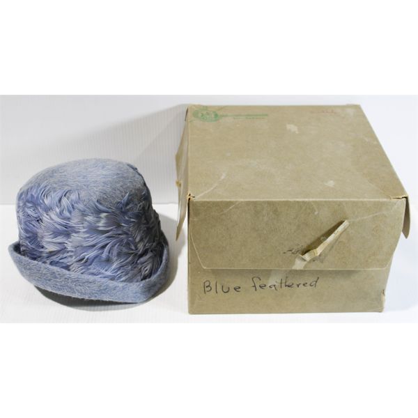 VINT. BLUE FEATHER HAT