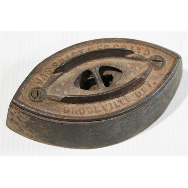 VINT. STOVE TOP SAD IRON - NO HANDLE
