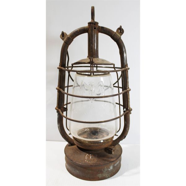 D.R. PATENT TYPE 202 FEUERHAND KEROSENE LANTERN 