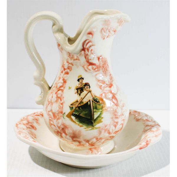 VINT. DECORATIVE CREAM JUG