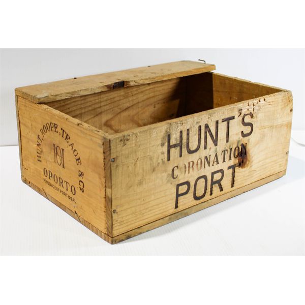 VINT. HUNT'S CORONATION PORT WOOD CRATE