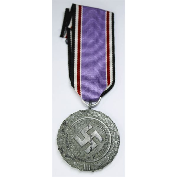 1938 GERMAN 2ND CLASS AIR RAID DEFENCE MEDAL