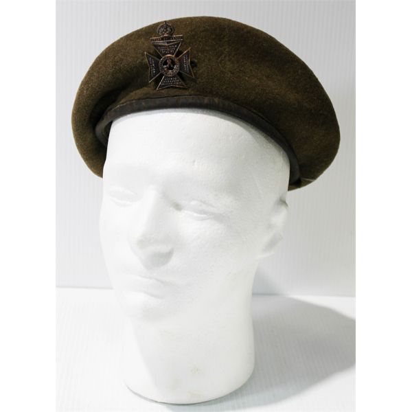 VINT BRITISH KINGS ROYAL RIFLES BARRET & CAP BADGE