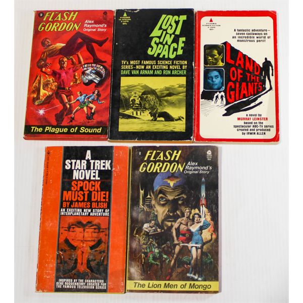 5 ASSORT. VINT. MOVIE / SERIES NOVELS