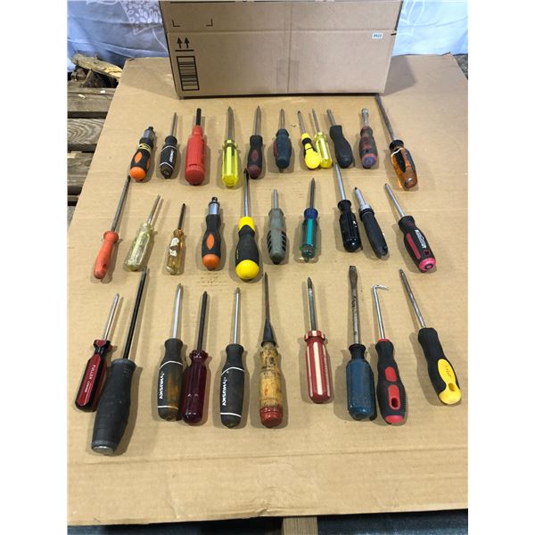 Lot of Assorted Screwdrivers - Used