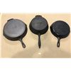 Image 2 : Lot of 3 Heavy-Duty Cast Iron Frying Pans - Used