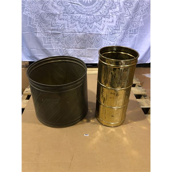 Lot of 2 Large Metal Garden Planter Pots/Garden Decor Pieces - Used