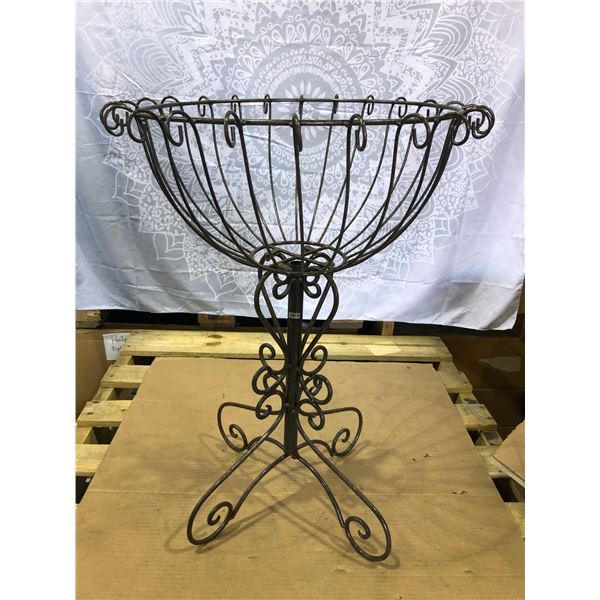 Lot of 1 Garden Decor Piece - Used