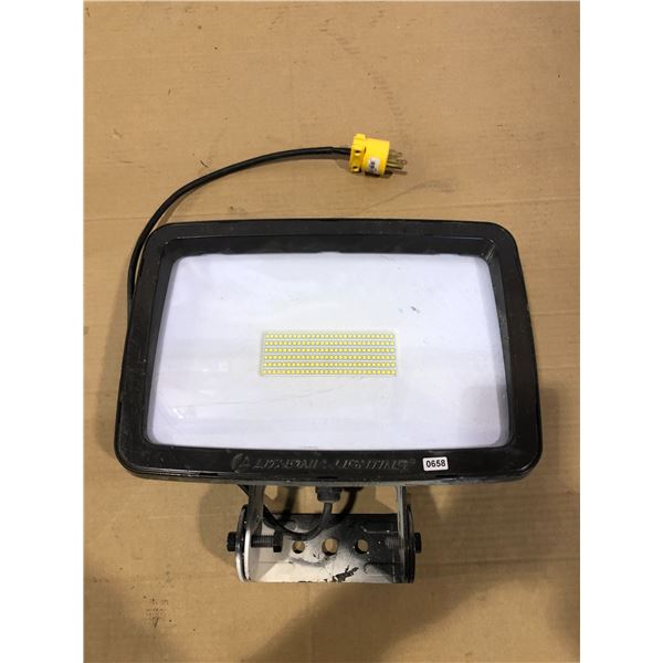 Lot of 1 Work Light - Used - Works