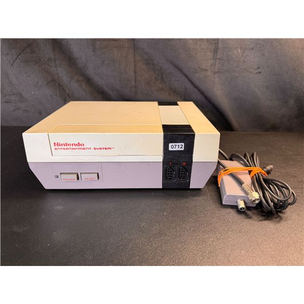 Lot of 1 Nintendo Entertainment System - Used