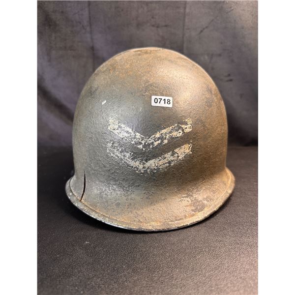 Lot of 1 World War 2 M1 Helmet - Used