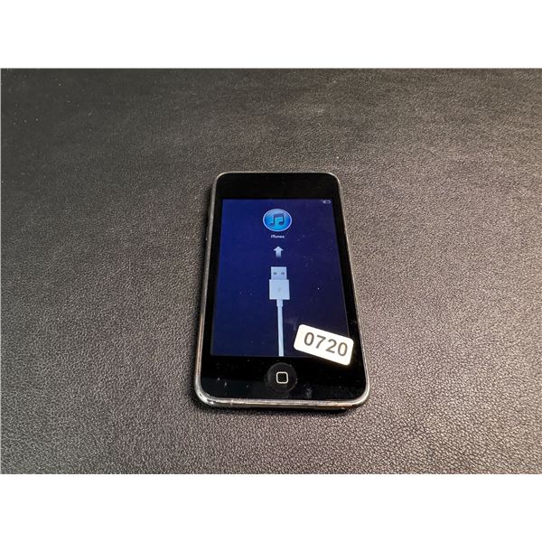 Lot of 1 iPod touch 2nd Generation 8GB - Used