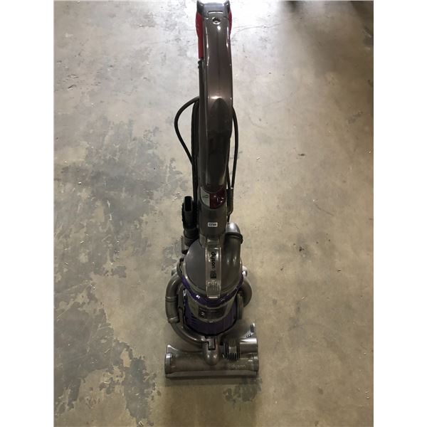 Lot of 1 Dyson Upright Vacuum - Used - Powers On