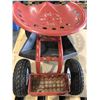 Image 3 : Lot of 1 Rolling Garden Seat - Used