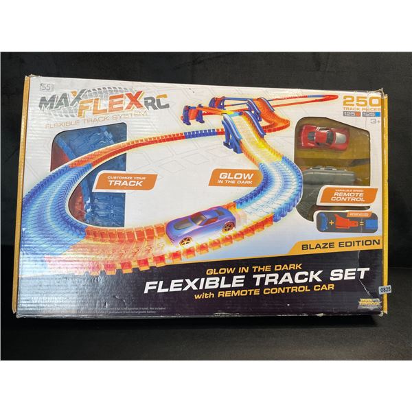 Lot of 1 Max Flex RC Glow in The Dark Flexible Track Toy Set - New