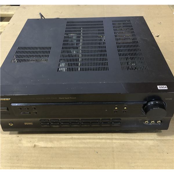 Lot of 1 Pioneer VSX-D498 AV Multi-Channel Receiver Digital Signal Processor - Used - Powers On