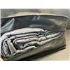 Image 2 : Lot of 1 Dreambeauty 100% Cotton 41x60in 10lbs Weighted Blanket for Adults - Brand New! Dark Grey