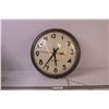 Image 1 : Westclox Vintage Electric Wall Clock - Untested