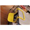 Image 2 : Portable Folding Industrial Step