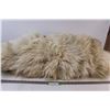 Image 1 : Fur Rug (Unknown Fur)