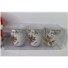Image 2 : Santa Cookie Jar (3) Glass Cup Set