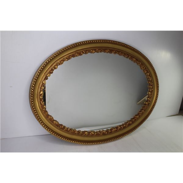 Oval Mirror w/Plastic Frame