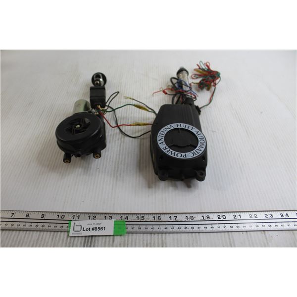 (2) Power Antennas - Untested