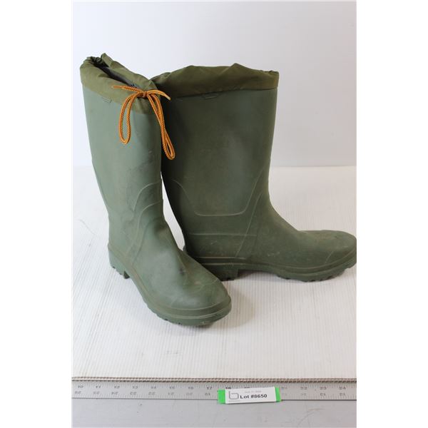 Men's Rain Boots - Size 9