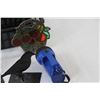 Image 3 : Bin, Flashlight, Decor Items