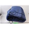 Image 1 : Navy Blue Sleeping Bag - Used