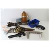Image 9 : Brass Fittings - Gas Filter - Railway Spikes - Safety Glasses - Package of #10 x 1 1/2" Screws - Gas