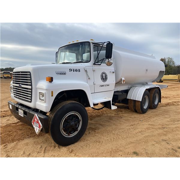 1987 FORD L8000 Gas / Fuel Truck