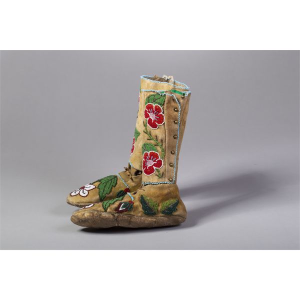 Nez Perce High Top Floral Design Beaded Moccasins 