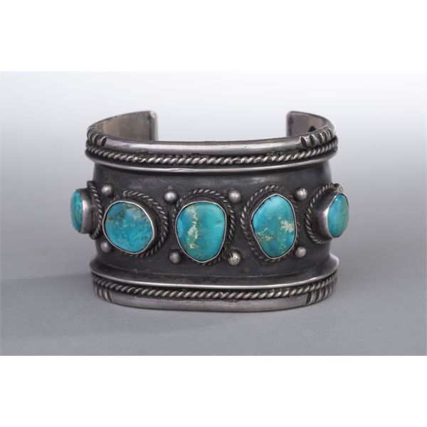 Old Pawn Bracelet 5 Turquoise Stones with Silver Leaf